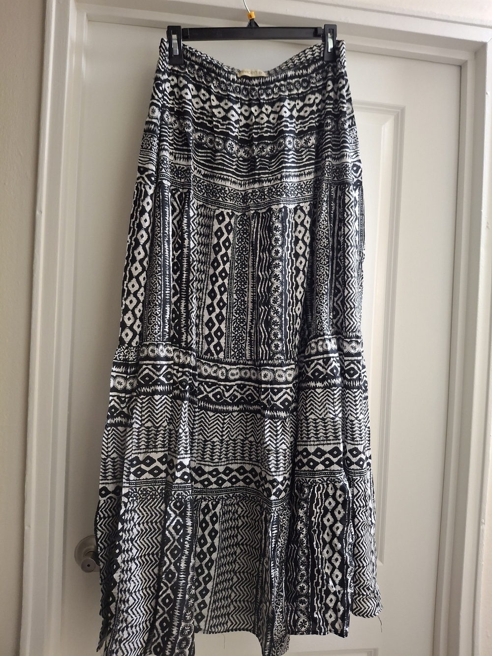 Black & White Patterned Tiered Maxi Skirt - Women's
